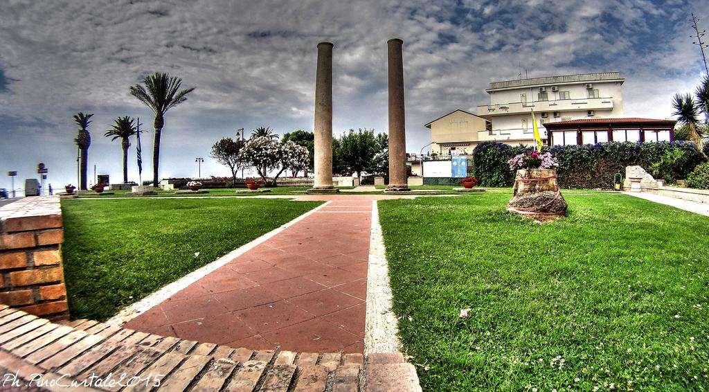 Club Hotel Kennedy Roccella Ionica Instalações foto